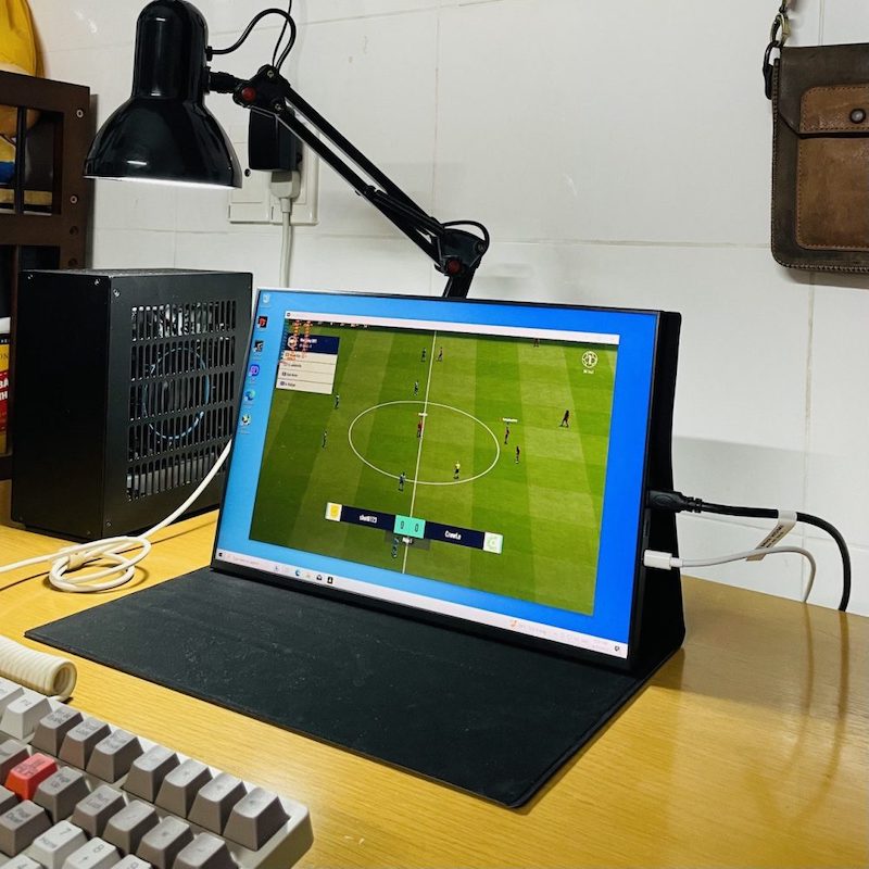 Man-hinh-di-dong-hdmi-1