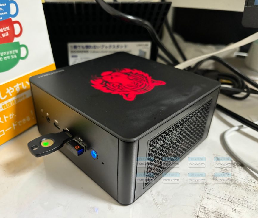 Máy Tính Mini Pc Minisforum Um780 Xtx R7-7840hs 3