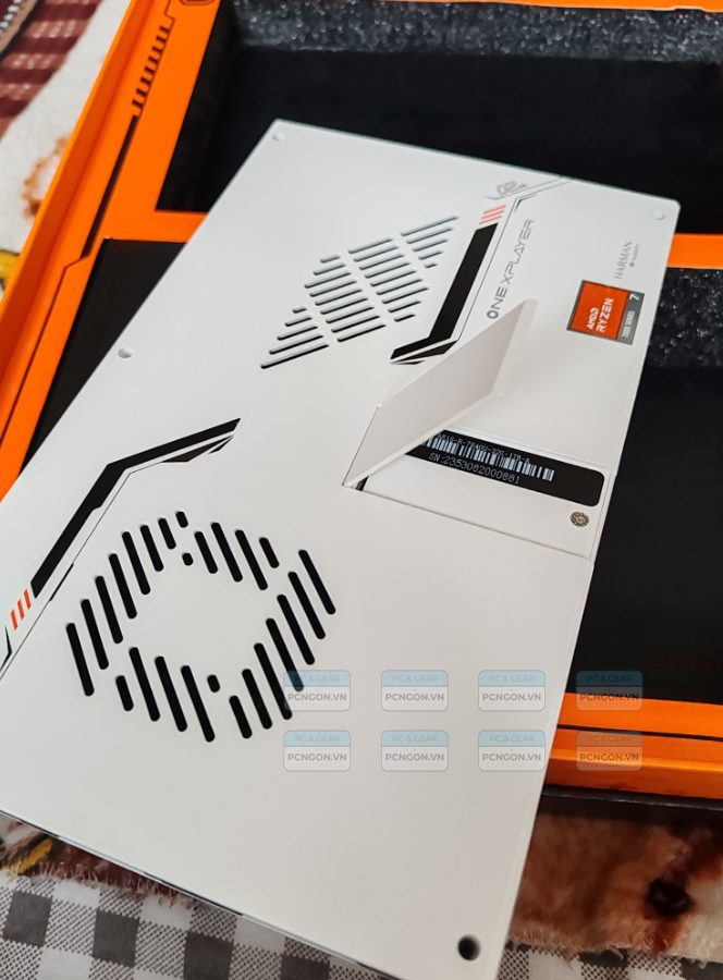 Máy Chơi Game Cầm Tay Onexplayer 2 Pro Amd Ryzen 7 7840u (ram 32gb, Ssd 1tb) 2