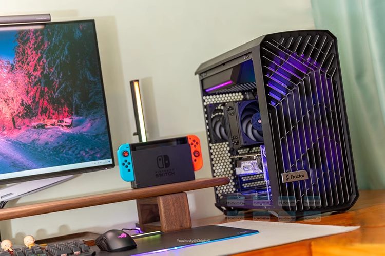 Vỏ Case Máy Tính Mini Itx Fractal Torrent Compact 10