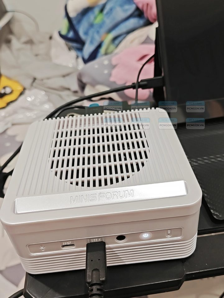 Máy Tính Mini Pc Minisforum Um773 Wt Amd Ryzen 7 7735hs (barebone) 4