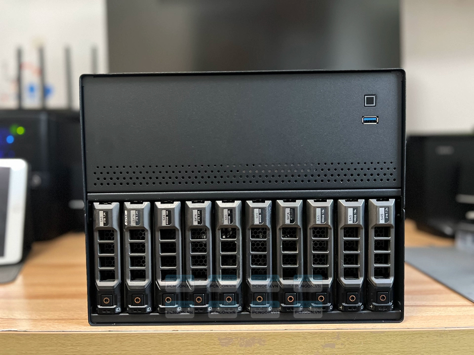 Vỏ Case Nas Stormforge N10 (12 Bays) 6